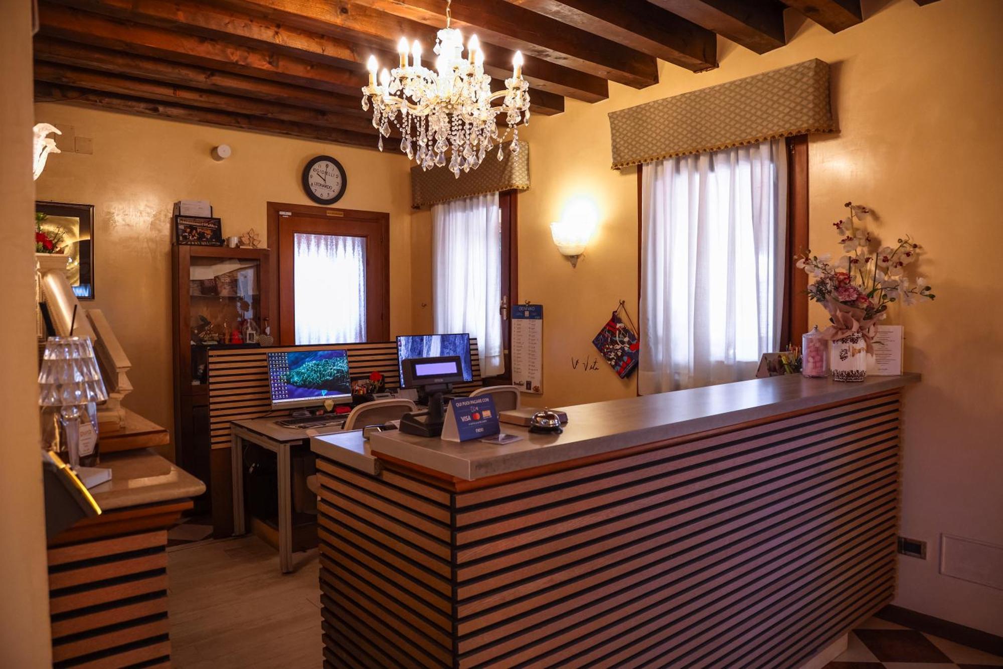 Hotel Villa Sara ميستر المظهر الخارجي الصورة