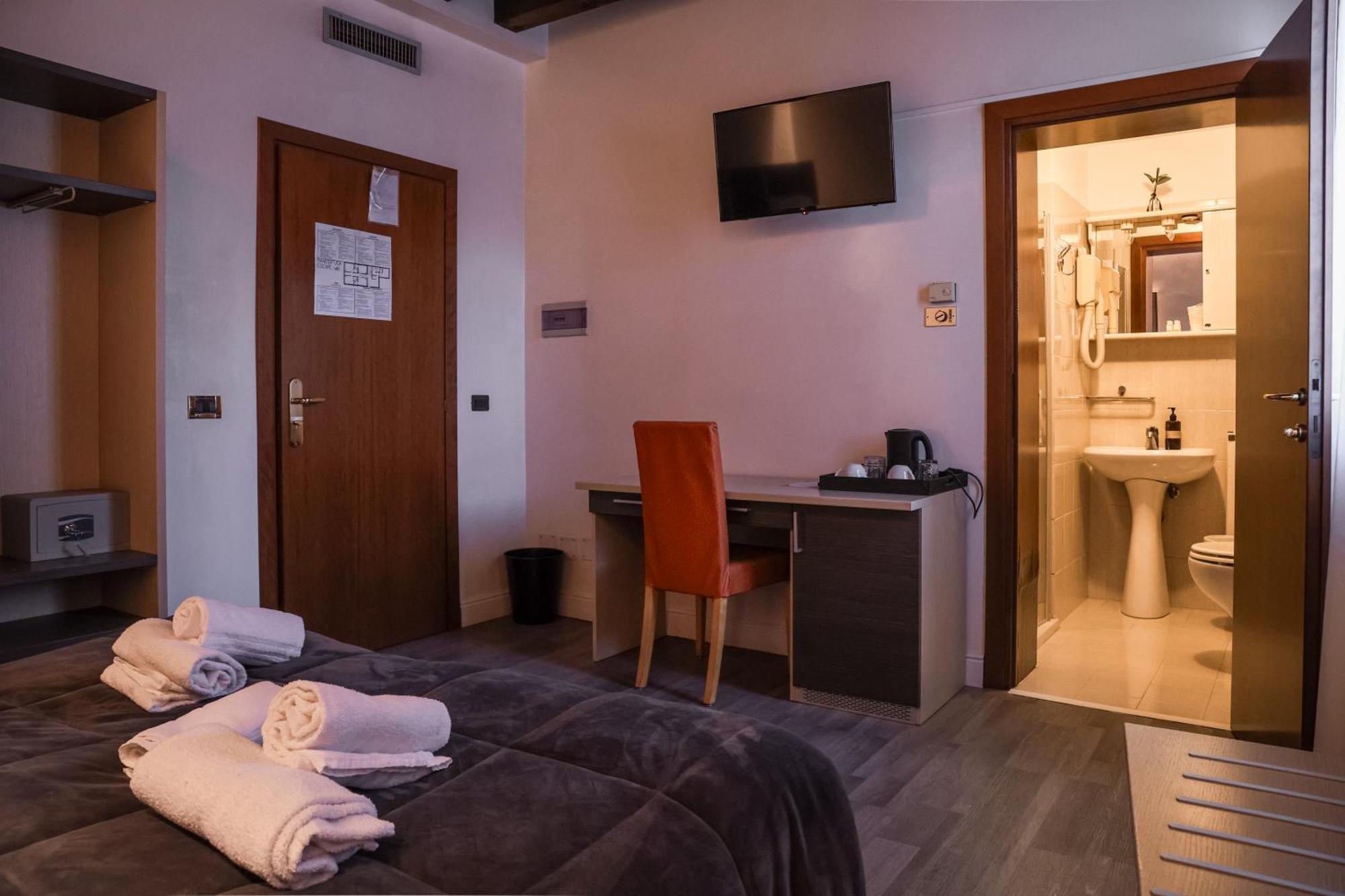 Hotel Villa Sara ميستر المظهر الخارجي الصورة