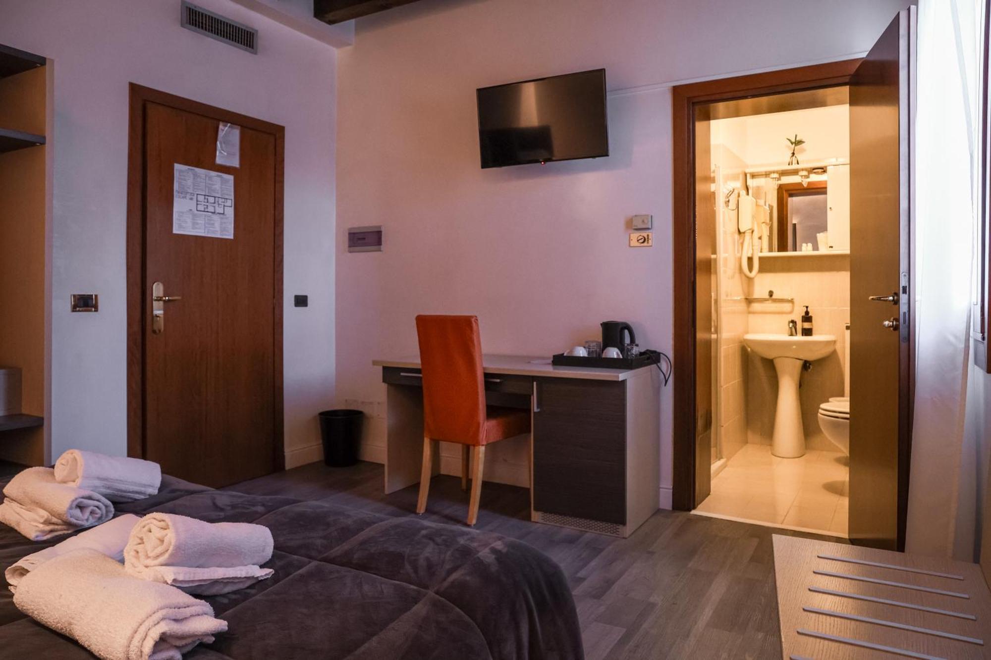 Hotel Villa Sara ميستر المظهر الخارجي الصورة
