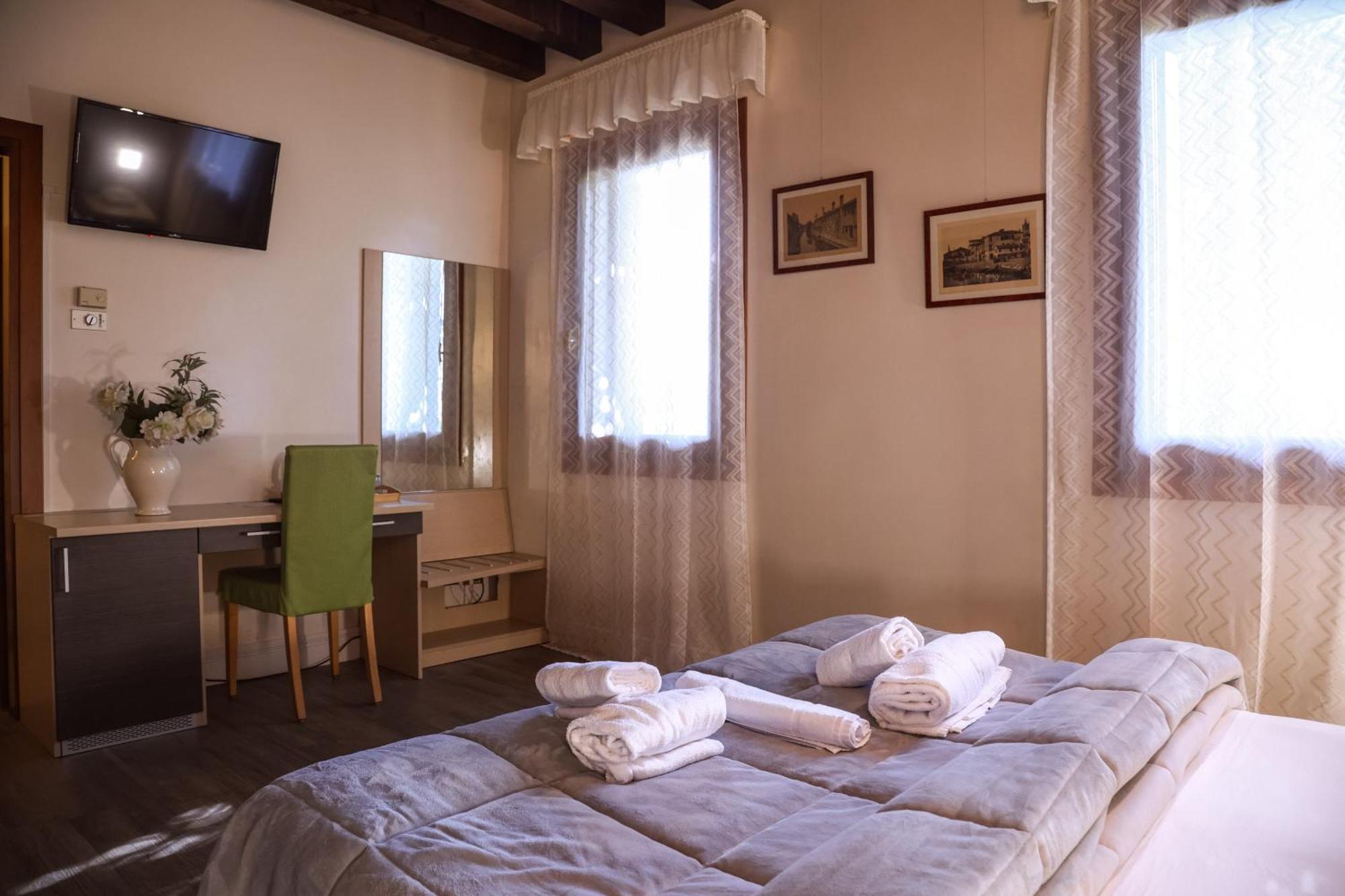 Hotel Villa Sara ميستر المظهر الخارجي الصورة